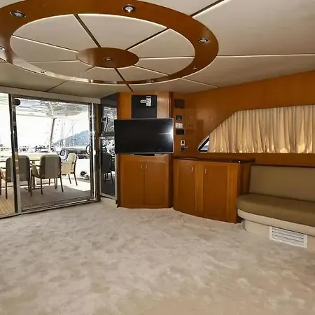 Luxury Life Tekne