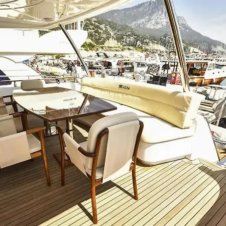 Luxury Life Tekne
